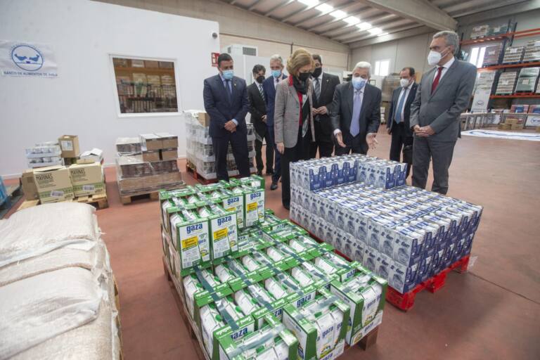 Su Majestad la Reina Doña Sofia visita las instalaciones de la Asociación del Banco de Alimentos de Ávila - Banco de Alimentos de Ávila